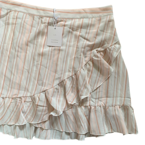 LC Lauren Conrad New With Tags Ruffle Mini Skirt XXL - Picture 4 of 12